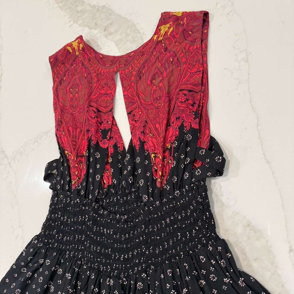 Free People Walking Through My Dreams Mini Dress Women’s Medium Black/Red Floral - Picture 11 of 12
